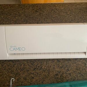 SILHOUETTE CAMEO  scrapbook cutting machine computer program diecut stickers